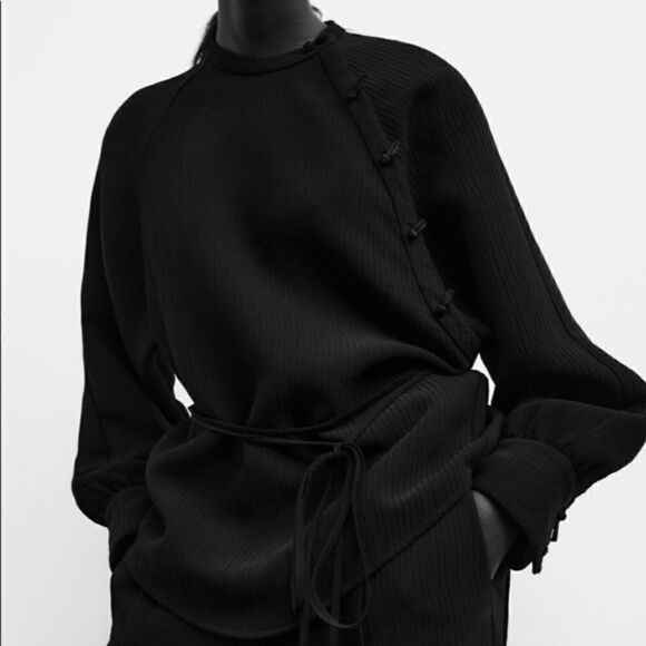 Zara Structured Top - Picture 2 of 5